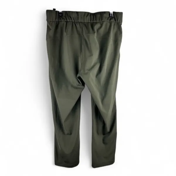Lululemon On The Fly Crop 23 Dark Olive Luxtreme Travel Pants Size 6 - Image 3