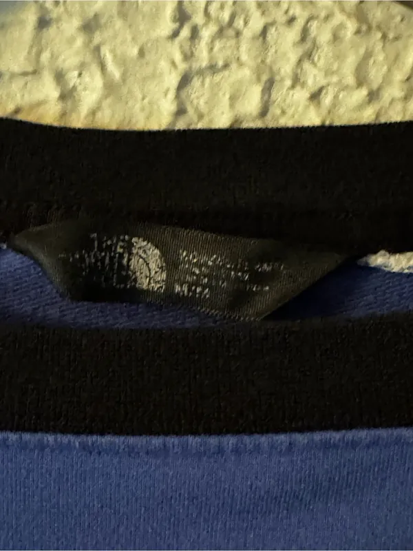 The North Face Women's Blue Black Cream Colorblock Crewneck Sweatshirt - Image 3