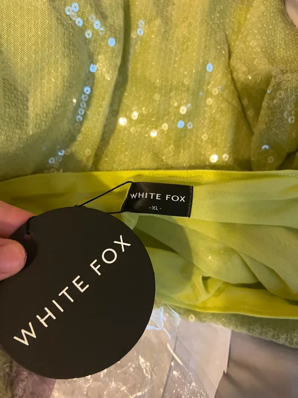 White Fox Boutique Green Sequin Set - Image 4