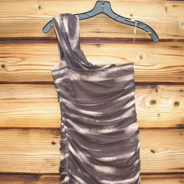 NWT Elliatt Miley Fitted Midi Dress - Image 13