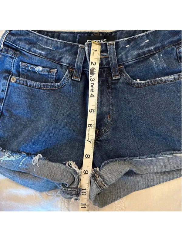 Express Dark wash denim shorts Size 00 94% cotton 4% polyester See photos for - Image 8