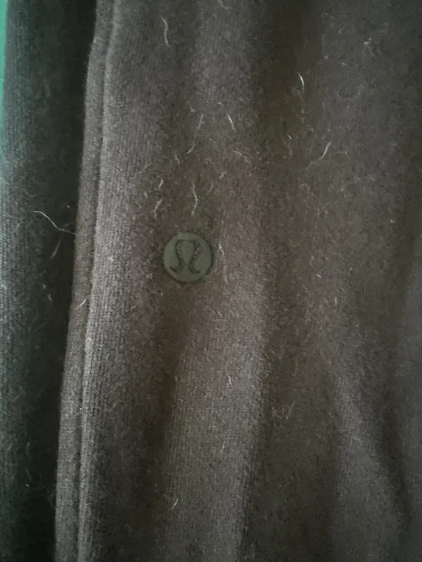 Lululemon Scuba midsize, black sweatpants size 4 - Image 3