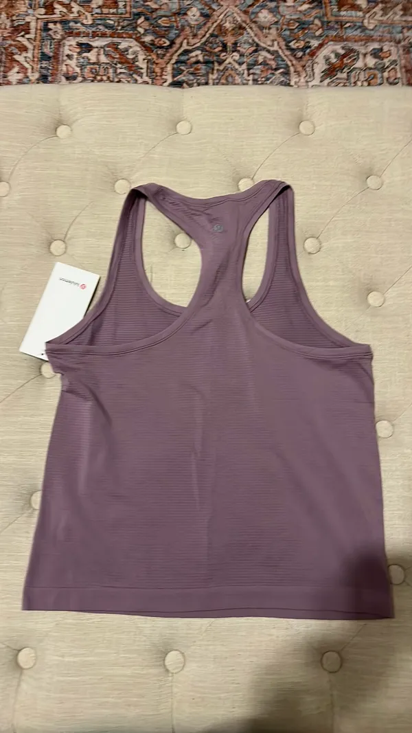Lululemon Swiftly Tech Racerback 2.0 Race - Image 2