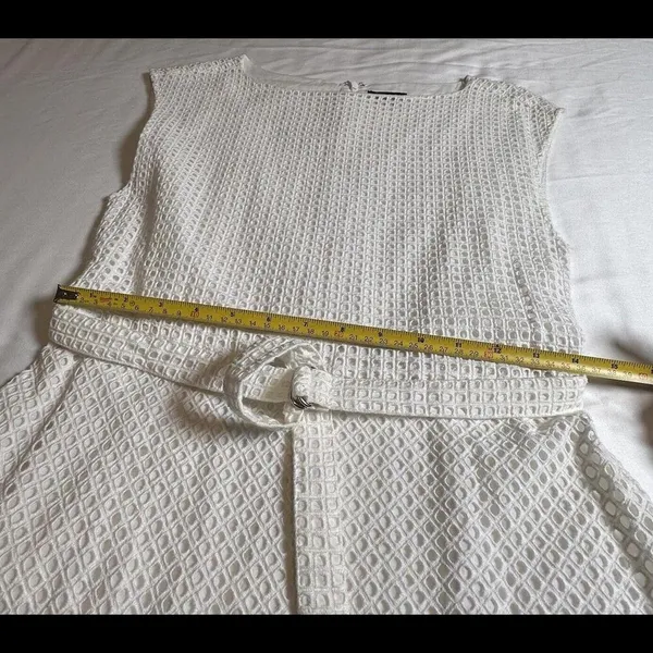 Theory Dress Afala White Eyelet Embroidered Cotton Size 4 Belted A-Line MIDI - Image 8