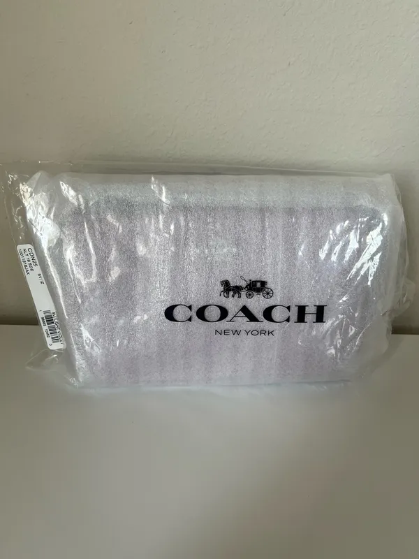 Coach Nolita 19 - Image 13