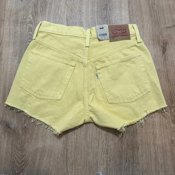 Levi's | NWT Women's 501 Yellow High Rise Frayed Raw Hem‎ Denim Shorts, Size 24 - Image 4