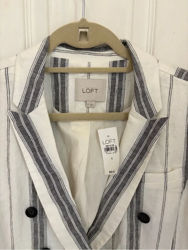 NWT!! Women’s Linen Blend Striped Blazer Jacket - Image 3