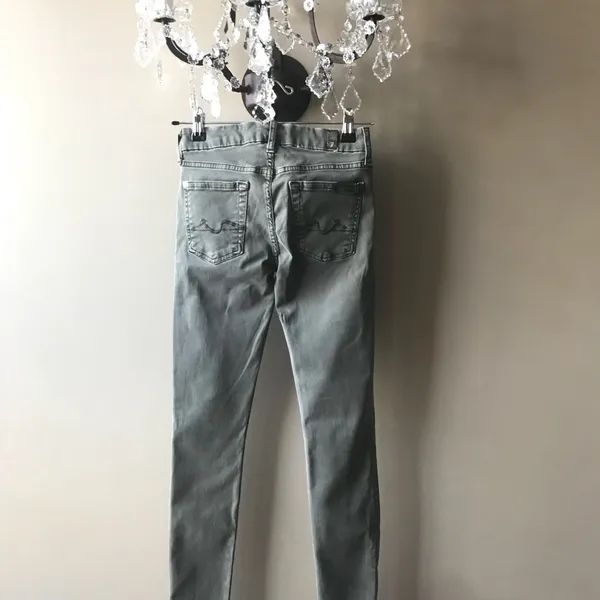7 For All Mankind ‘Gwenevere’ Skinny Jean Light Olive Color Size 25 Retail $189 - Image 4