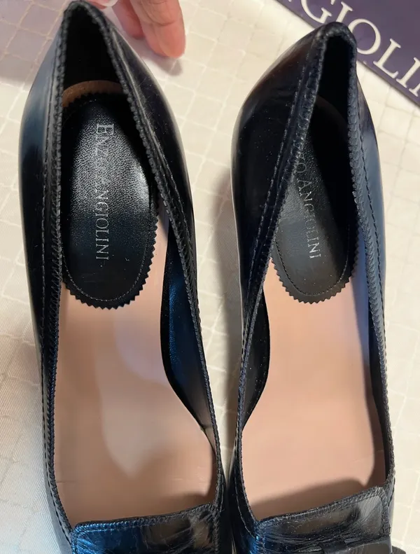 Enzo Angiolini Black Leather Kitten Heel Pumps with Bow - Image 4