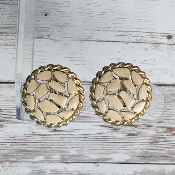 Vintage Clip On Earrings - Cream & Gold Tone Fancy Design - Image 2