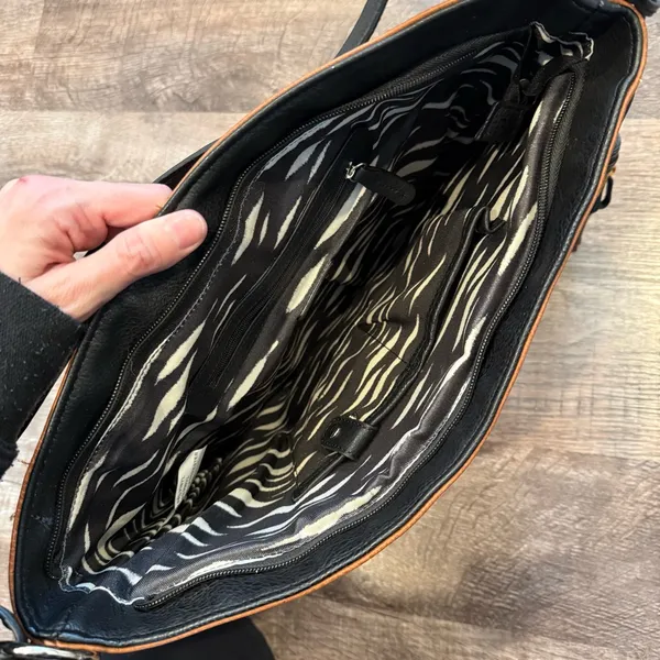 Kenzie Brown and Black Shoulder Bag Inside Pockets Very Clean Boho Western - Image 3
