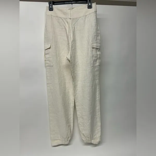 NWT Meshki Women’s Small Cream Ankle Cargo Pants - Image 4