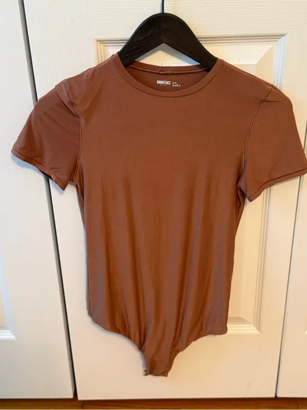 Aerie Smoothez Crewneck Short Sleeve Bodysuit in Caramel - Image 2