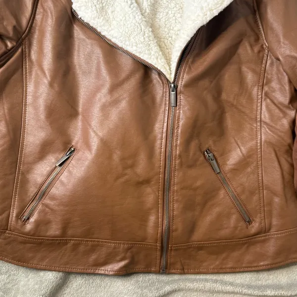 Torrid Sherpa Lined Moto Jacket Size 1X Brown Faux Leather Biker Fall Outerwear - Image 9