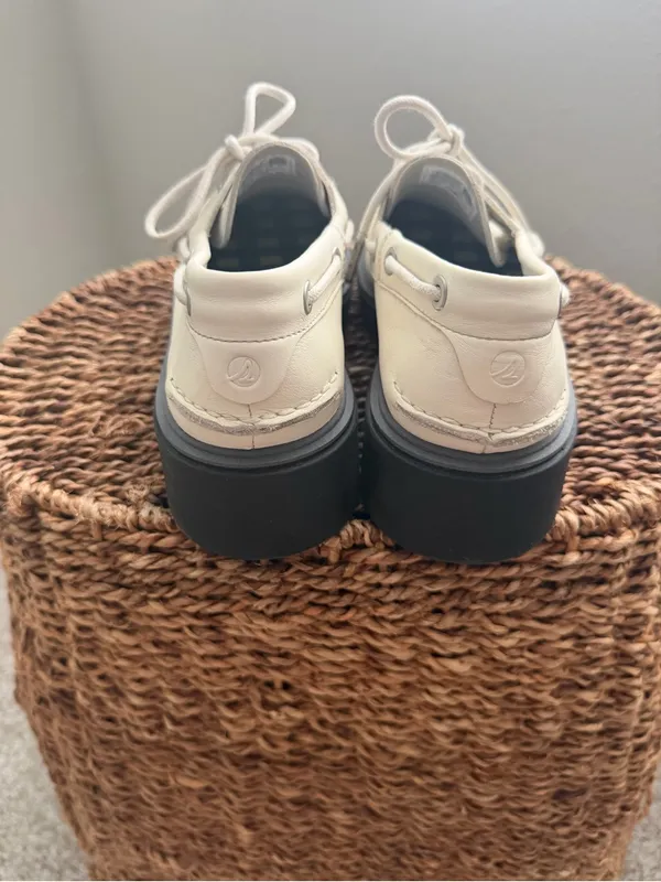 The Sperry Women's Bayside Boat Shoe Size 7.5 - Image 5