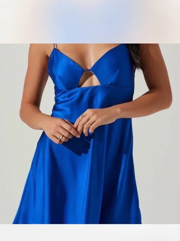 Astr the Label Inara Blue Satin Mini Dress Size Small - Image 2
