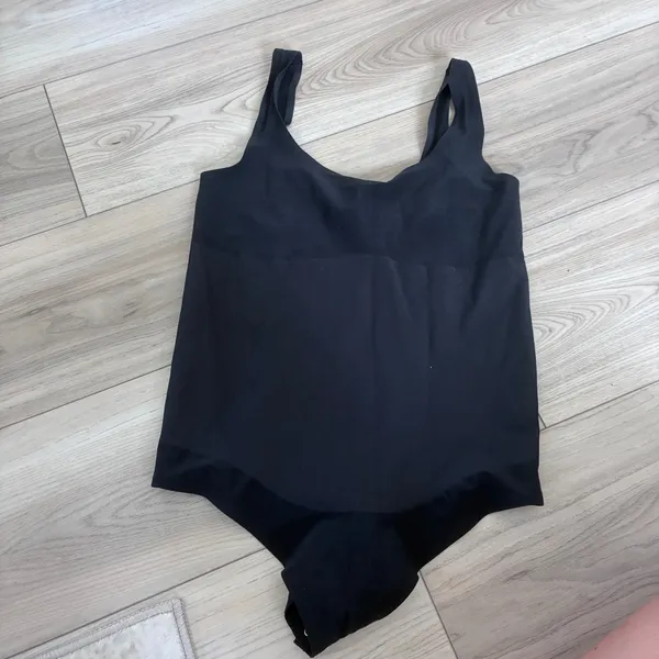 Victorias Secret Black Seamless Thong Bodysuit Scoop‎ Neck Tank Top Medium - Image 2