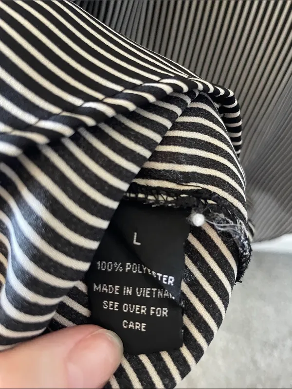 iZ Byer Women’s Black and White Striped Business Casual Button-Down Shirt -Large - Image 5