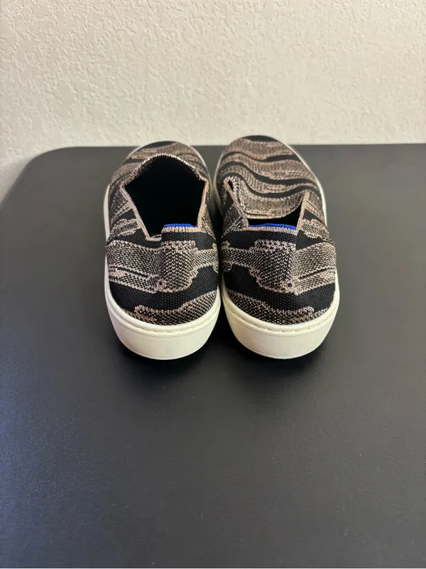 ROTHYS The Original Gold Shimmer Slip On Sneakers size 9 - Image 4