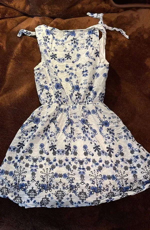 Charlotte Russe Dress - Image 4