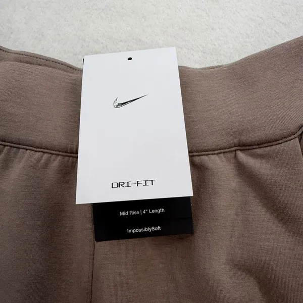 Nike Women's 24.7 ImpossiblySoft Dri-FIT 4'' Shorts HQ8179-233 Brown Large NWT - Image 4