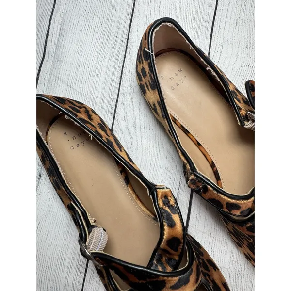 A New Day Women Tasmin Leopard Print Flats Size 10 - Image 3