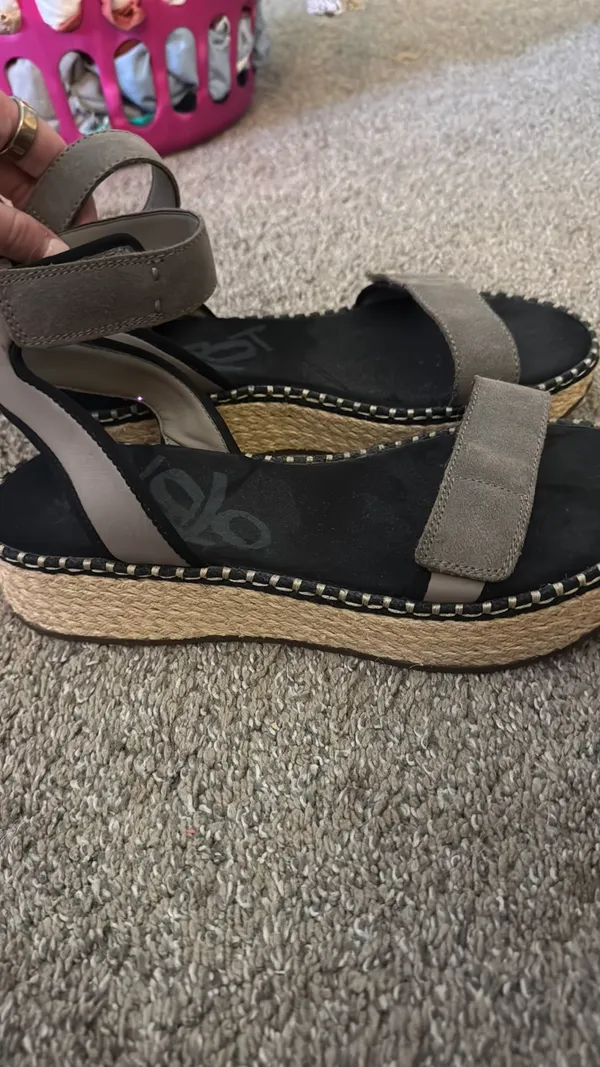 OTBT Sandals - Image 2