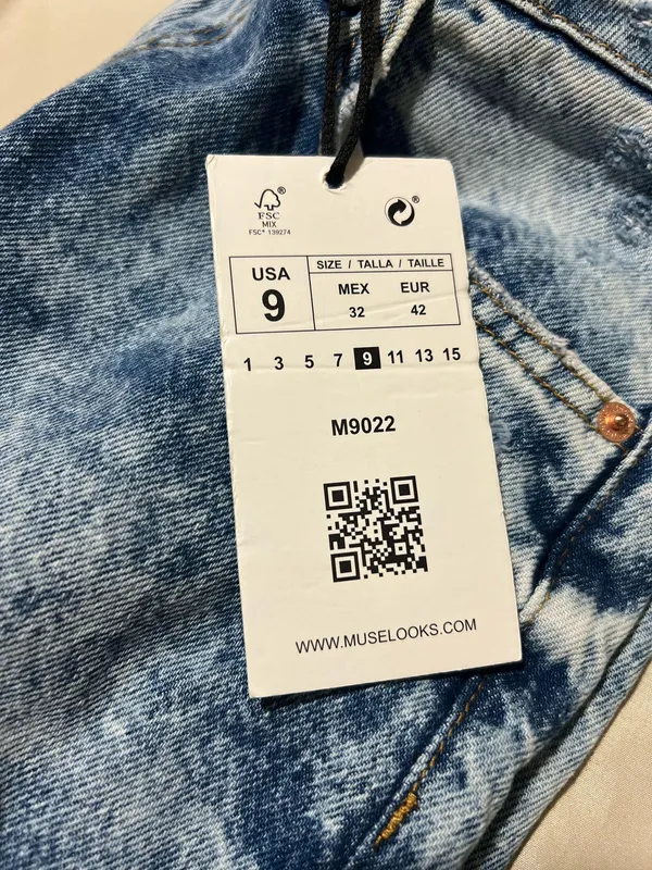 Muselooks Distressed acid boyfriend jeans - Image 5