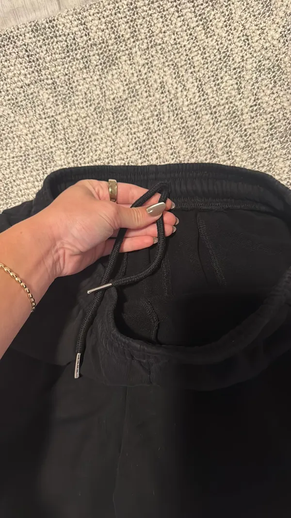 Black sweatpant shorts - Image 2