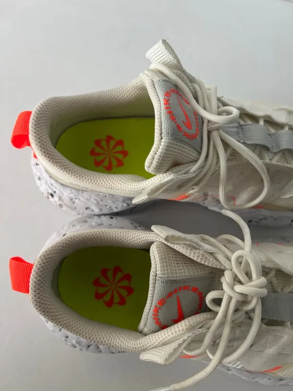Nike React Sneakers 7.5 Cream Speckled Sole + - Image 8