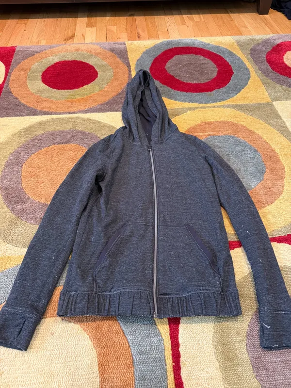 Lululemon Harmonious Hoodie Sweatshirt Reversible Grey Black Size 6 FLAWED - Image 4