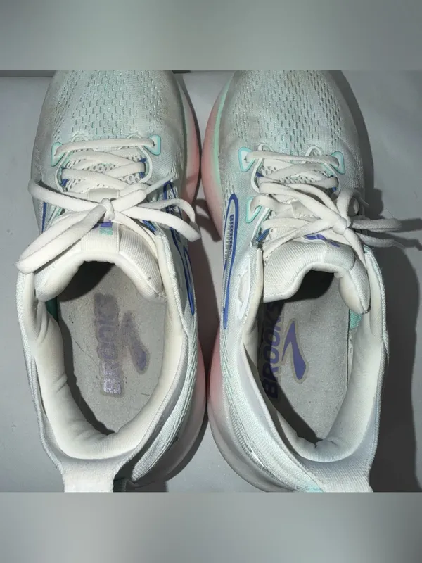 Brooks Women's Glycerin 22 running shoes - Image 8