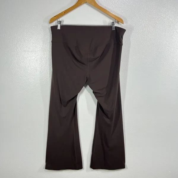 Nike Zenvy High-Waisted Flared Leggings Brown 1X Athletic Workout Dri-Fit‎ - Image 3
