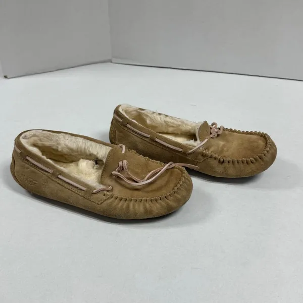 UGG‎ Women's Dakota Wool Lined Suede Slipper - Size 8. - Image 15