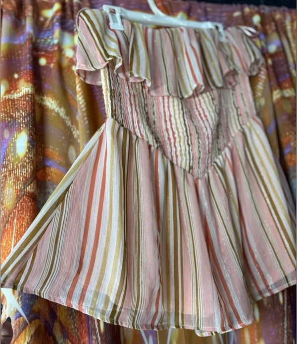Sadie and Sage Pink & Gold Shimmery Romper ✨ - Image 2