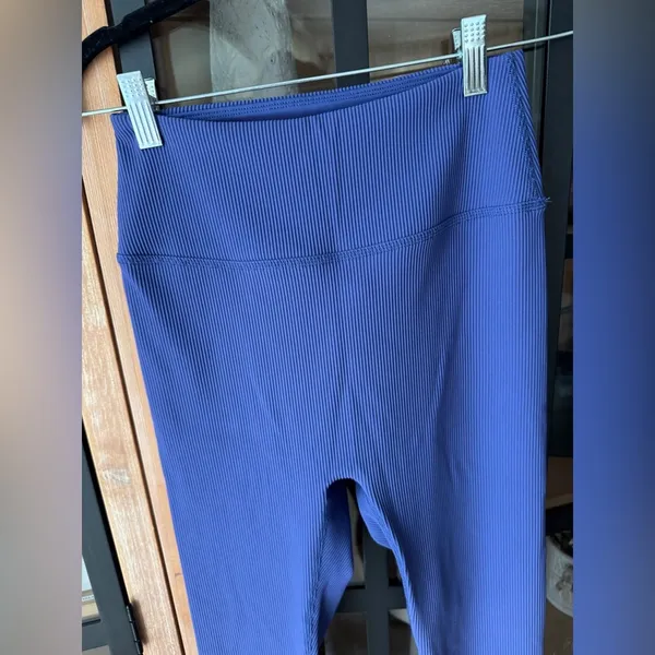 Beyond Yoga Impulse ribbed leggings workout high waisted navy eternal blue - Image 4