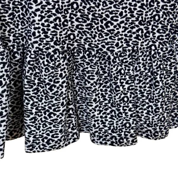 Maeve Anthropologie Leopard Print Peplum‎ Black White Scoop Neck Short Sleeve L - Image 3
