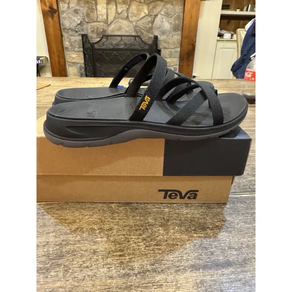 Teva Women's Teva Tirra Traveler flip-flop sandal Size 6 Black Strappy‎ - Image 5