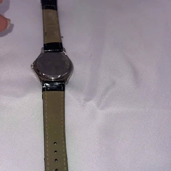 MICKEY MOUSE Authentic "DISNEY" Women's Watch-Leather Needs‎ Battery - Image 4