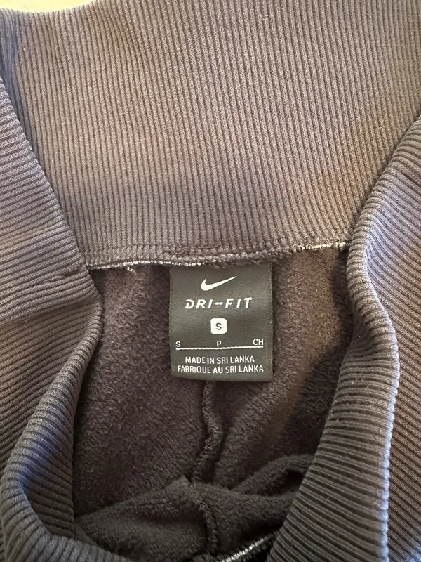Black Nike Joggers Women’s - Image 5