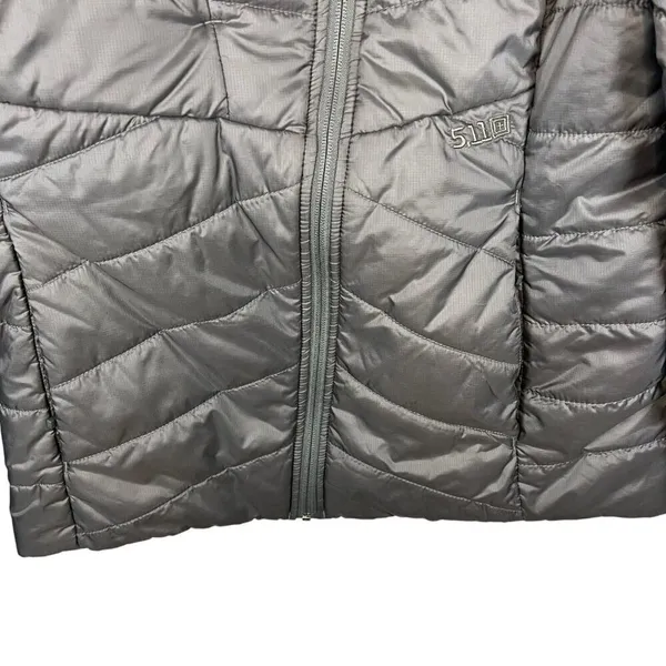 5.11 Tactical Puffer Jacket Womens Medium Insulated‎ Gray Zip Up Outdoor Winter - Image 4
