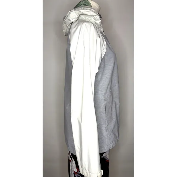 The North Face HyVent Rain Jacket Womens Small Grey White Hooded Shell Coat - Image 5