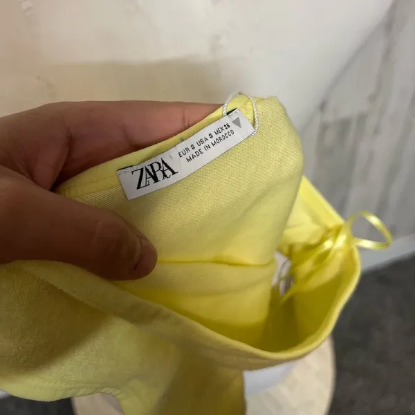 Zara Yellow One Shoulder Crop Top Small Asymmetrical Knit Stretchy - Image 3