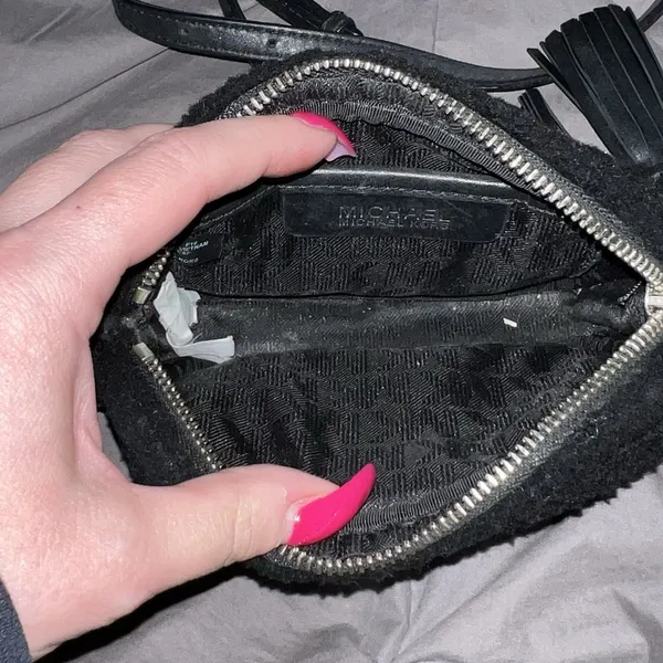 MICHAEL Michael Kors Jet Set Travel Small‎ Chain Shearling Crossbody Black Purse - Image 10
