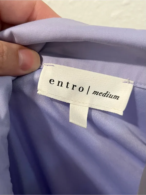 Entro Boutique Lavender Dress Size Medium - Image 3