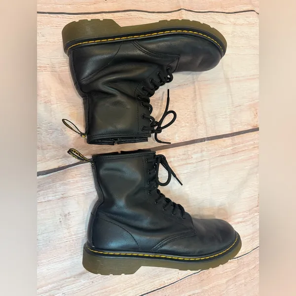 Dr. Martens boots womens Sz 6 Black 1460 pascal waterproof soft 90s grunge - Image 7