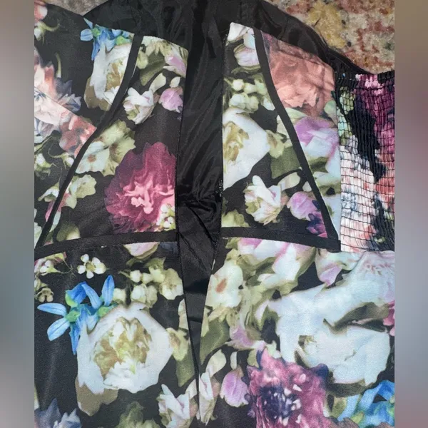 Kimichi Floral Sleeveless Dress by urban outfitters - Image 6
