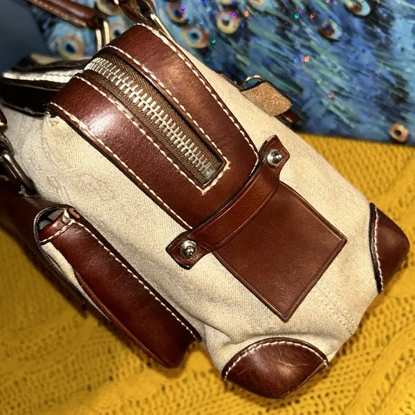 Dooney & Bourke Vintage Signature Beige Monogram Handbag - Image 3