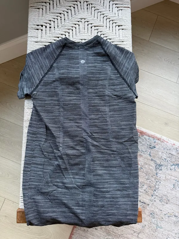Lululemon Swiftly Tech Short Sleeve - Image 2