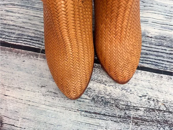 FRYE Woven Tan Leather Heeled Ankle Booties with Side Zip NWOB - Image 4